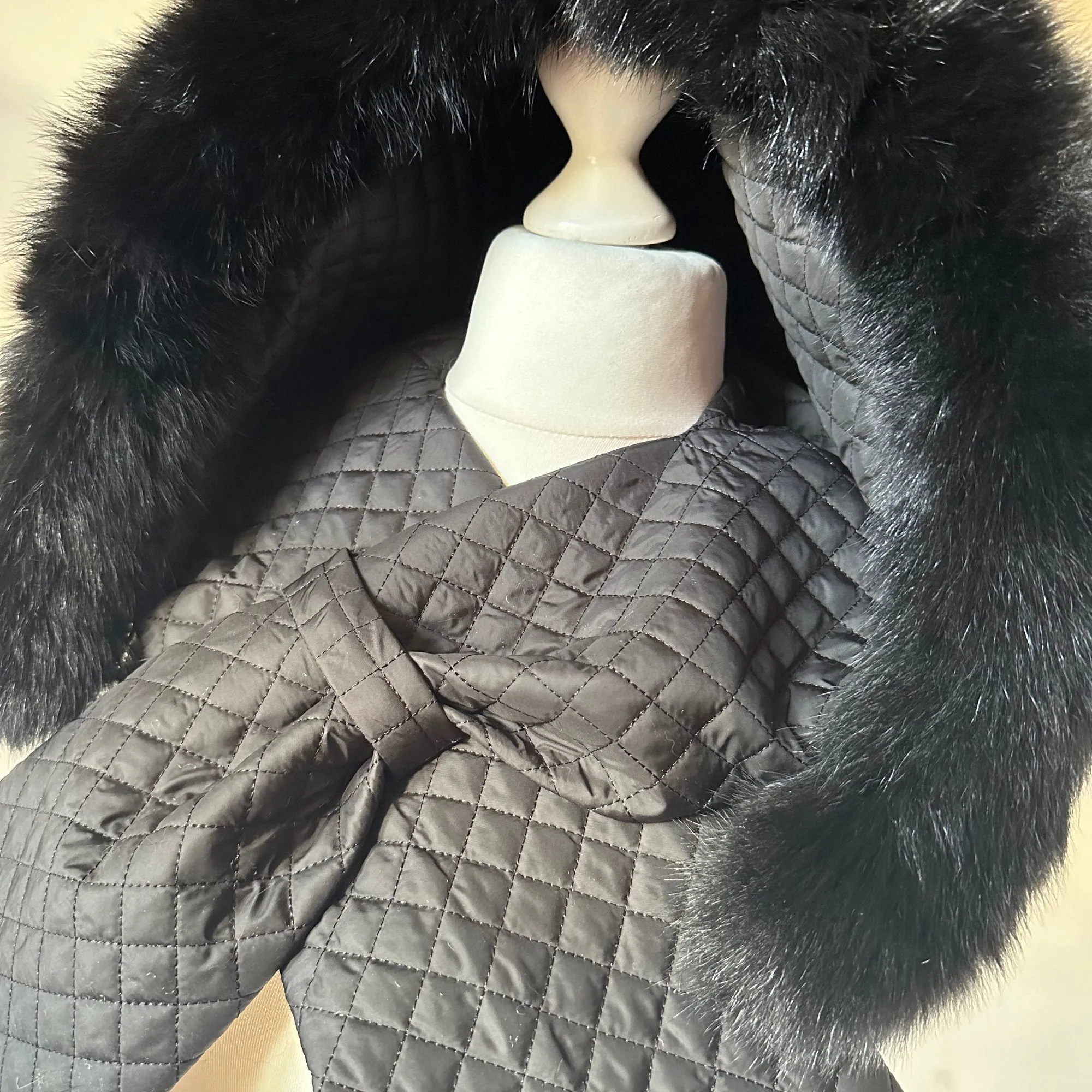 Black Hood Scarf Puffer Warm Quilted Downy Waterproof Padded Insulated Headdress With Natural Fur Trim