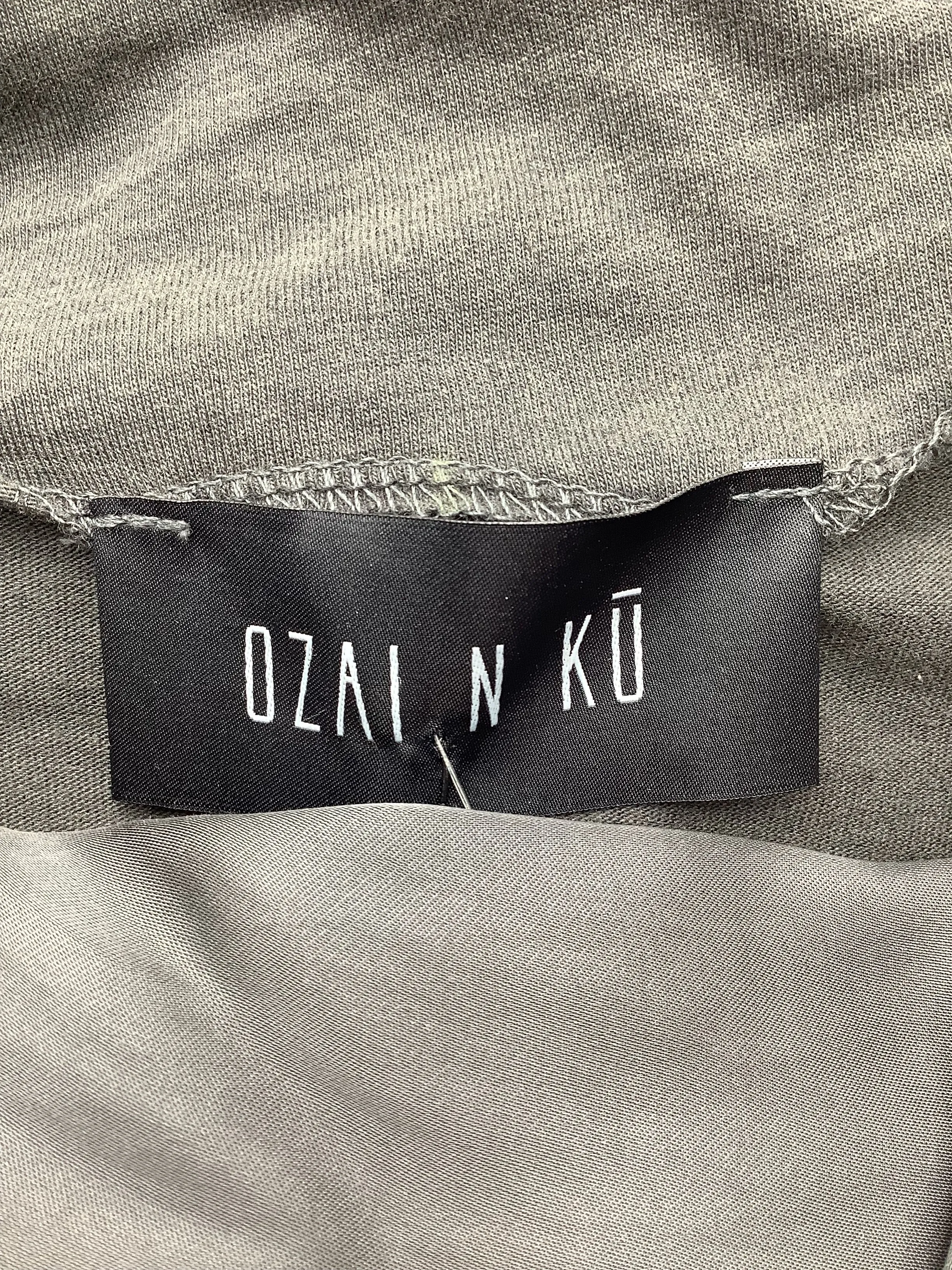 Ozai N Ku Mock Turtle Neck Top Size: S